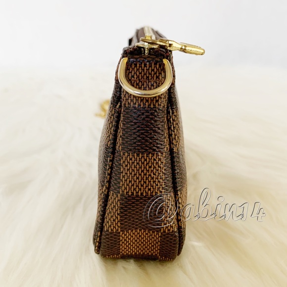 Louis Vuitton Mini Pochette Accessoires Damier Ebene - Picture 5 of 13